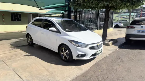 CHEVROLET ONIX 1.4 MPFI LTZ 8V FLEX 4P AUTOMÁTICO