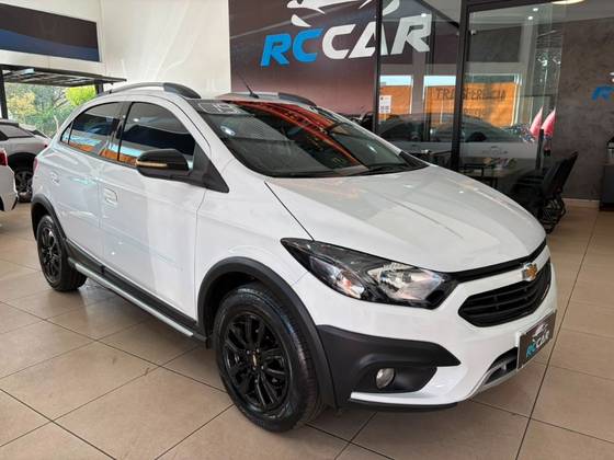 CHEVROLET ONIX 1.4 MPFI ACTIV 8V FLEX 4P AUTOMÁTICO