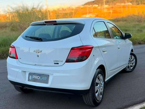 CHEVROLET-ONIX-1.4 MPFI LT 8V FLEX 4P MANUAL CHEVROLET-ONIX-2014