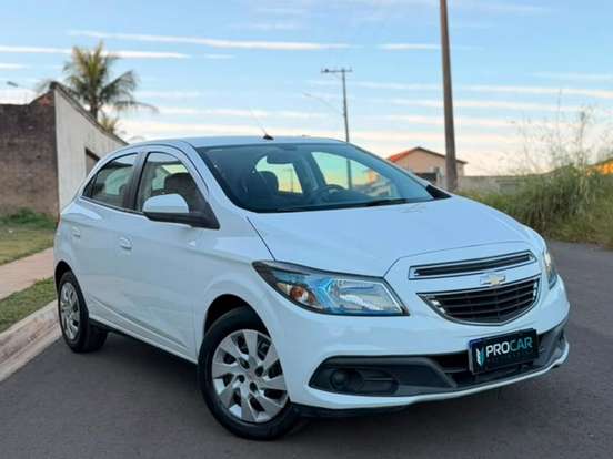 CHEVROLET-ONIX-1.4 MPFI LT 8V FLEX 4P MANUAL CHEVROLET-ONIX-2014