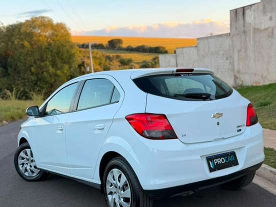 CHEVROLET-ONIX-1.4 MPFI LT 8V FLEX 4P MANUAL CHEVROLET-ONIX-2014