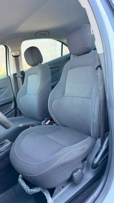 CHEVROLET-ONIX-2014