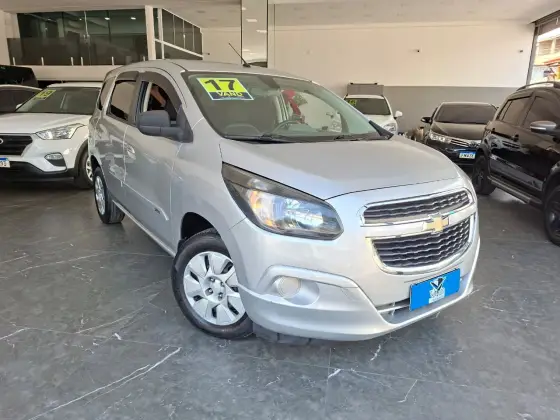 CHEVROLET SPIN 1.8 LT 8V FLEX 4P MANUAL CHEVROLET SPIN 1.8 LT 8V FLEX 4P MANUAL