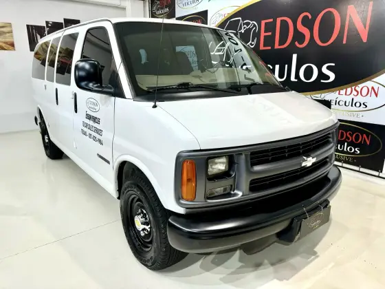 CHEVROLET SUBURBAN 5.7 V8 GASOLINA 4P AUTOMÁTICO CHEVROLET SUBURBAN 5.7 V8 GASOLINA 4P AUTOMÁTICO