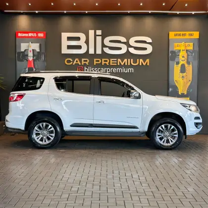 CHEVROLET TRAILBLAZER 2.8 LT 4X4 16V TURBO DIESEL 4P AUTOMÁTICO CHEVROLET TRAILBLAZER 2.8 LT 4X4 16V TURBO DIESEL 4P AUTOMÁTICO