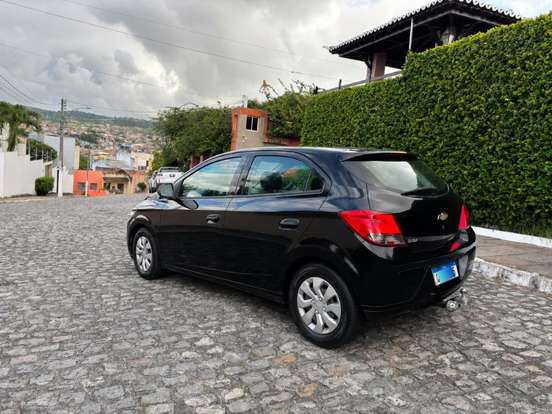 CHEVROLET-ONIX-2019