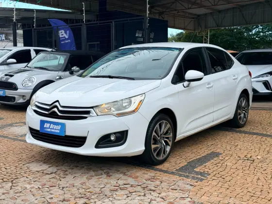 CITROËN C4 LOUNGE 2.0 MPFI TENDANCE 16V FLEX 4P AUTOMÁTICO CITROËN C4 LOUNGE 2.0 MPFI TENDANCE 16V FLEX 4P AUTOMÁTICO
