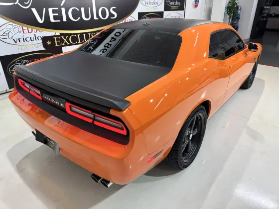DODGE CHALLENGER 5.7 R/T HEMI V8 GASOLINA 2P MANUAL DODGE CHALLENGER 5.7 R/T HEMI V8 GASOLINA 2P MANUAL