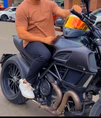 DUCATI-DIAVEL ABS-2015