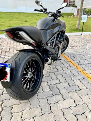 DUCATI-DIAVEL ABS-2015