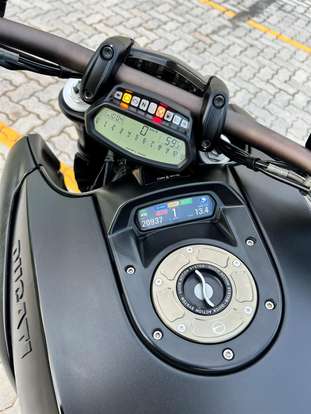 DUCATI-DIAVEL ABS-2015
