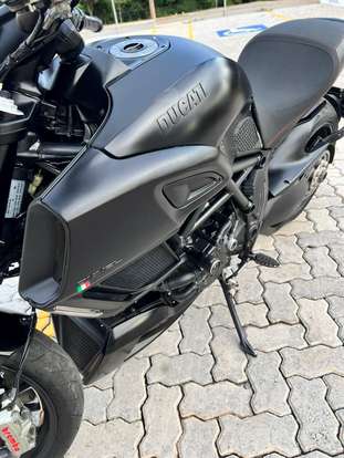 DUCATI-DIAVEL ABS DUCATI-DIAVEL ABS-2015