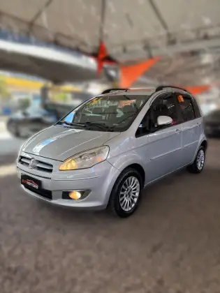 FIAT IDEA 1.4 MPI ATTRACTIVE 8V FLEX 4P MANUAL FIAT IDEA 1.4 MPI ATTRACTIVE 8V FLEX 4P MANUAL