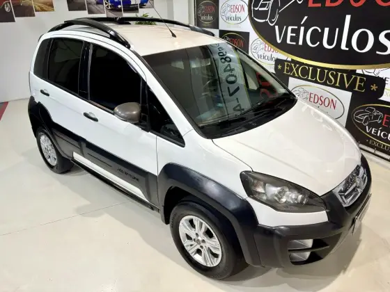 FIAT IDEA 1.8 MPI ADVENTURE 16V FLEX 4P MANUAL FIAT IDEA 1.8 MPI ADVENTURE 16V FLEX 4P MANUAL