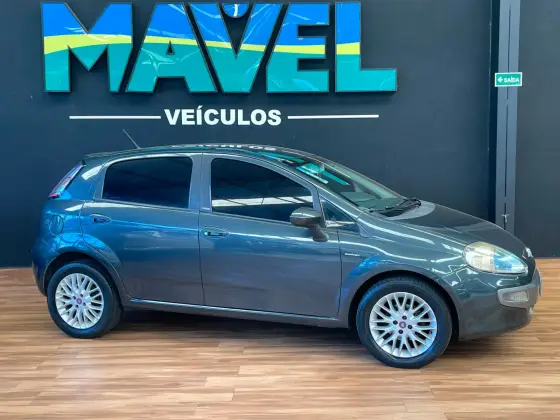 FIAT PUNTO 1.6 ESSENCE 16V FLEX 4P AUTOMATIZADO FIAT PUNTO 1.6 ESSENCE 16V FLEX 4P AUTOMATIZADO