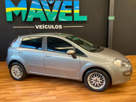 FIAT PUNTO 1.6 ESSENCE 16V FLEX 4P AUTOMATIZADO FIAT PUNTO 1.6 ESSENCE 16V FLEX 4P AUTOMATIZADO