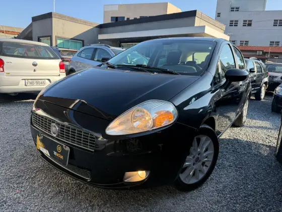 FIAT PUNTO 1.6 ESSENCE 16V FLEX 4P MANUAL FIAT PUNTO 1.6 ESSENCE 16V FLEX 4P MANUAL
