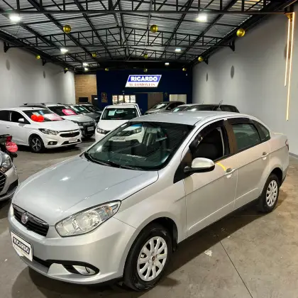 FIAT SIENA 1.4 MPI ATTRACTIVE 8V FLEX 4P MANUAL FIAT SIENA 1.4 MPI ATTRACTIVE 8V FLEX 4P MANUAL