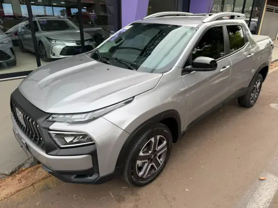 FIAT TORO 1.3 TURBO 270 FLEX FREEDOM AT6 FIAT TORO 1.3 TURBO 270 FLEX FREEDOM AT6