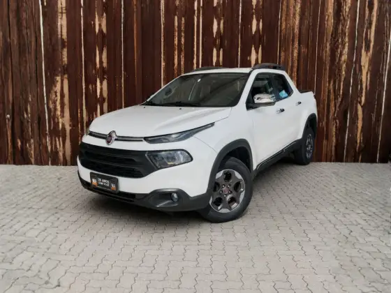 FIAT TORO 1.8 16V EVO FLEX FREEDOM AT6 FIAT TORO 1.8 16V EVO FLEX FREEDOM AT6