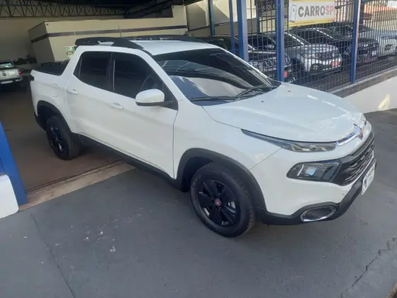FIAT TORO 1.8 16V EVO FLEX FREEDOM AT6 FIAT TORO 1.8 16V EVO FLEX FREEDOM AT6