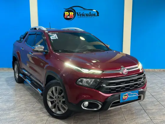 FIAT TORO 2.0 16V TURBO DIESEL RANCH 4WD AT9 FIAT TORO 2.0 16V TURBO DIESEL RANCH 4WD AT9