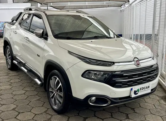 FIAT TORO 2.0 16V TURBO DIESEL RANCH 4WD AT9 FIAT TORO 2.0 16V TURBO DIESEL RANCH 4WD AT9