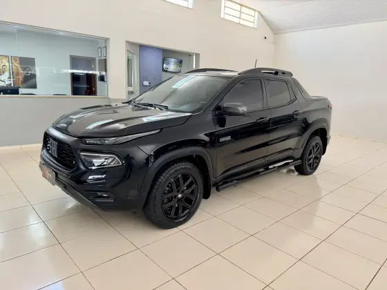 FIAT TORO 2.0 16V TURBO DIESEL ULTRA 4WD AT9 FIAT TORO 2.0 16V TURBO DIESEL ULTRA 4WD AT9