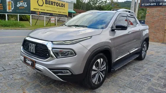 FIAT TORO 2.0 16V TURBO DIESEL VOLCANO 4WD AT9 FIAT TORO 2.0 16V TURBO DIESEL VOLCANO 4WD AT9
