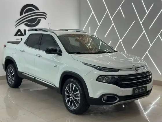 FIAT TORO 2.0 16V TURBO DIESEL VOLCANO 4WD AT9 FIAT TORO 2.0 16V TURBO DIESEL VOLCANO 4WD AT9