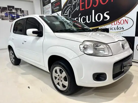FIAT UNO 1.4 EVO ECONOMY 8V FLEX 4P MANUAL FIAT UNO 1.4 EVO ECONOMY 8V FLEX 4P MANUAL
