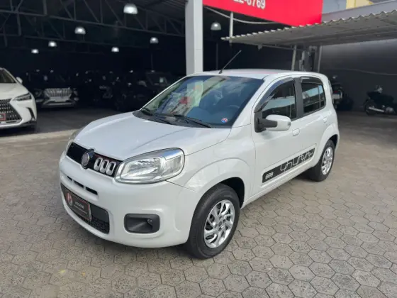 FIAT UNO 1.4 EVO EVOLUTION 8V FLEX 4P MANUAL FIAT UNO 1.4 EVO EVOLUTION 8V FLEX 4P MANUAL
