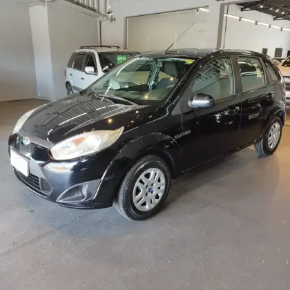 FORD FIESTA 1.6 ROCAM HATCH 8V FLEX 4P MANUAL FORD FIESTA 1.6 ROCAM HATCH 8V FLEX 4P MANUAL
