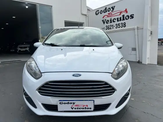 FORD FIESTA 1.6 SE HATCH 16V FLEX 4P MANUAL FORD FIESTA 1.6 SE HATCH 16V FLEX 4P MANUAL