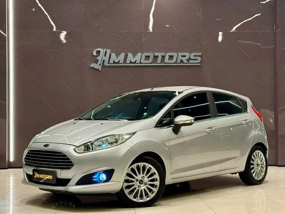 FORD FIESTA 1.6 TITANIUM HATCH 16V FLEX 4P AUTOMÁTICO FORD FIESTA 1.6 TITANIUM HATCH 16V FLEX 4P AUTOMÁTICO