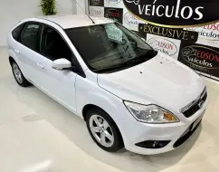FORD FOCUS 1.6 GL 16V FLEX 4P MANUAL FORD FOCUS 1.6 GL 16V FLEX 4P MANUAL