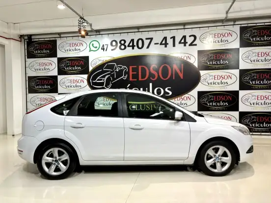 FORD-FOCUS-1.6 GL 16V FLEX 4P MANUAL FORD-FOCUS-2013