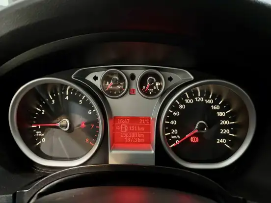 FORD-FOCUS-1.6 GL 16V FLEX 4P MANUAL FORD-FOCUS-2013