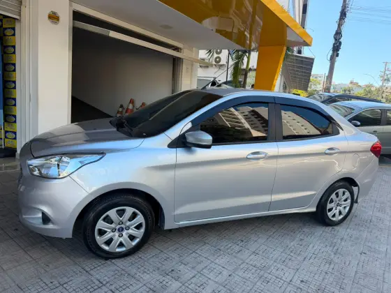 FORD KA 1.0 TI-VCT FLEX SE PLUS MANUAL FORD KA 1.0 TI-VCT FLEX SE PLUS MANUAL