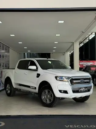 FORD RANGER 2.2 XLS 4X4 CD 16V DIESEL 4P AUTOMÁTICO FORD RANGER 2.2 XLS 4X4 CD 16V DIESEL 4P AUTOMÁTICO