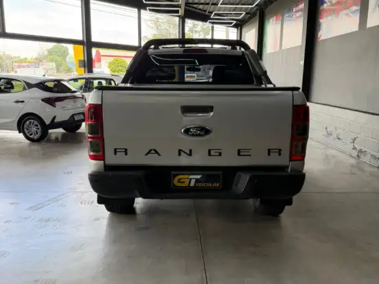 FORD-RANGER-2.5 XLS 4X2 CD 16V FLEX 4P MANUAL FORD-RANGER-2013