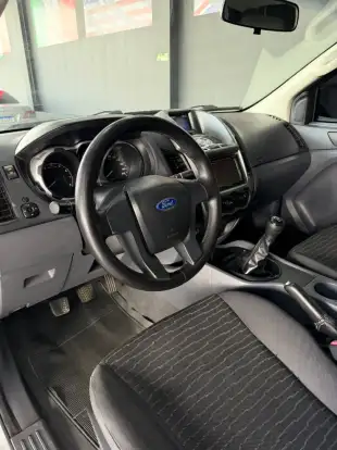 FORD-RANGER-2013