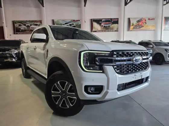 FORD RANGER 3.0 V6 TURBO DIESEL CD XLT 4X4 AUTOMÁTICO FORD RANGER 3.0 V6 TURBO DIESEL CD XLT 4X4 AUTOMÁTICO