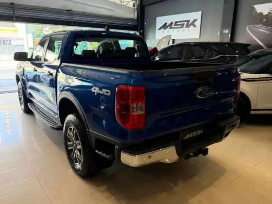 FORD RANGER 3.0 V6 TURBO DIESEL CD XLT 4X4 AUTOMÁTICO FORD RANGER 3.0 V6 TURBO DIESEL CD XLT 4X4 AUTOMÁTICO