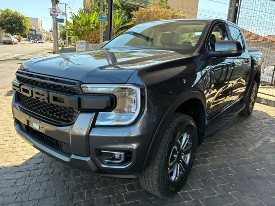 FORD RANGER 3.0 V6 TURBO DIESEL CD XLT 4X4 AUTOMÁTICO FORD RANGER 3.0 V6 TURBO DIESEL CD XLT 4X4 AUTOMÁTICO