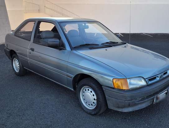 FORD-ESCORT-1993