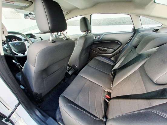 FORD-FIESTA-2015