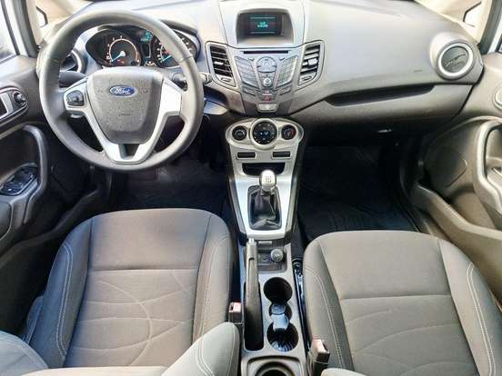 FORD-FIESTA-2015
