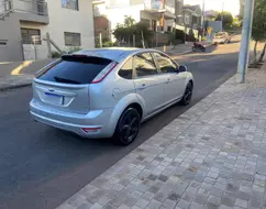 FORD FOCUS 2.0 GLX 16V FLEX 4P MANUAL FORD FOCUS 2.0 GLX 16V FLEX 4P MANUAL