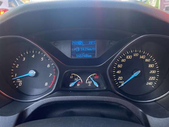 FORD-FOCUS-2.0 SE 16V FLEX 4P POWERSHIFT FORD-FOCUS-2013